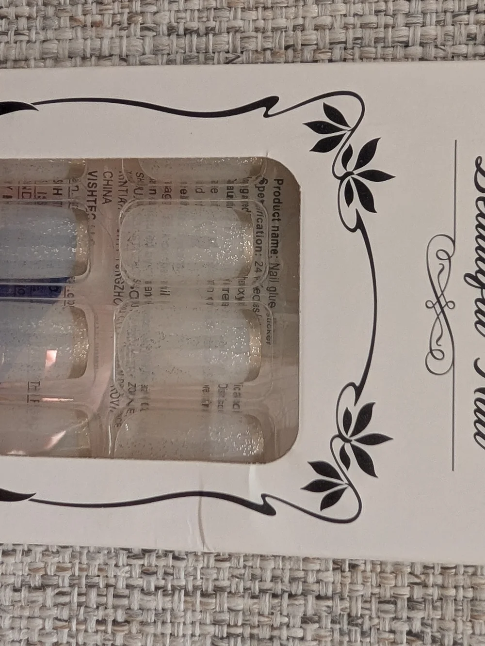 Artificial nails. different colors. brand new. 22 packs for 30$